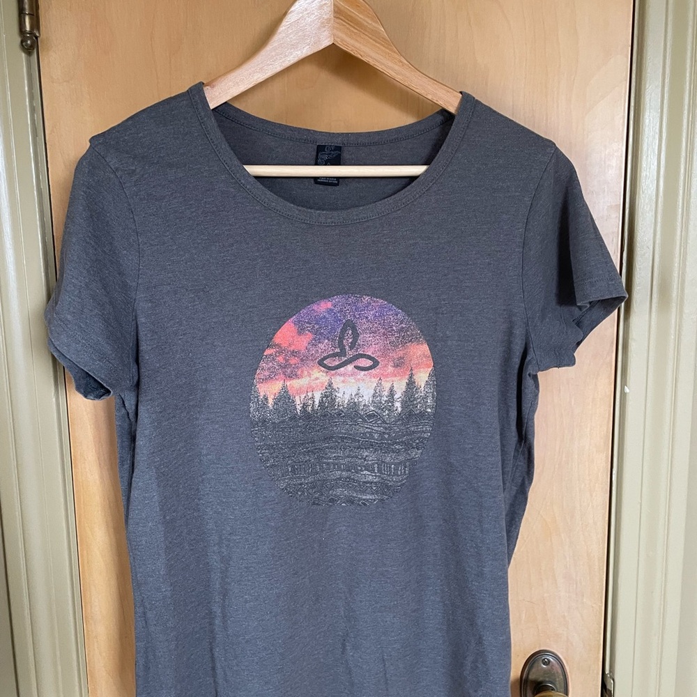 Prana Gray Medium Graphic Tee